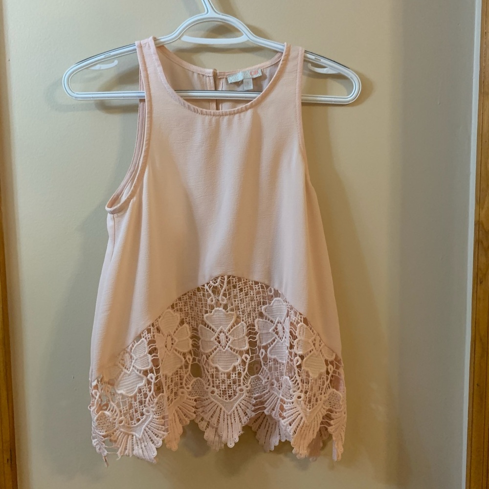 Gianni Bini Pink floral sleeveless tank top w lace